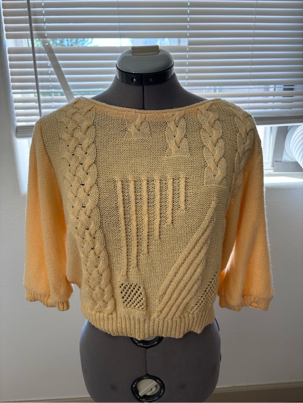 Vintage yellow Cable-Knit Sweater